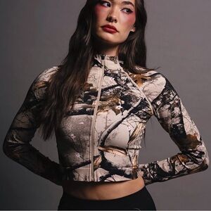 Camouflage Zip-Up Jacket
